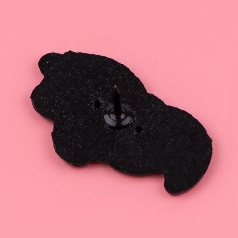 Brave Little Toaster Pin - Picture 3 of 4